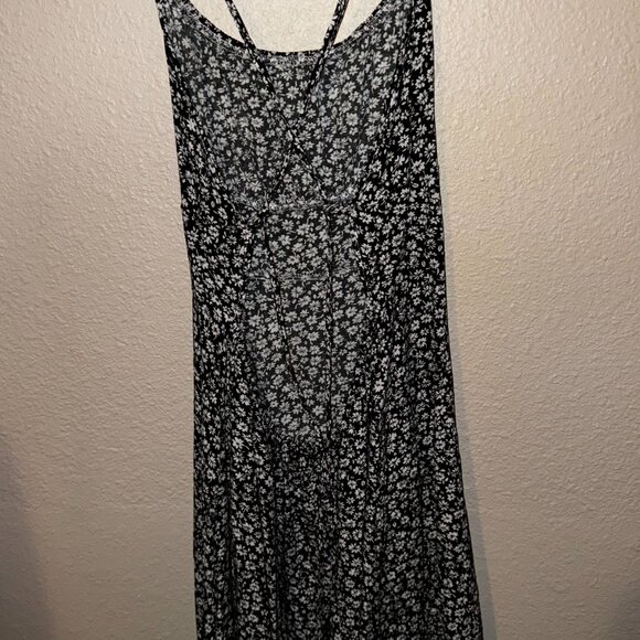 Floral Open Back Mini Dress - Picture 14 of 15